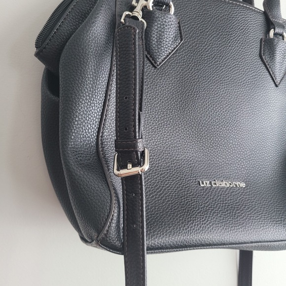 Liz Claiborne black pebbled faux leather satchel bag purse detachable strap goth - Picture 6 of 16